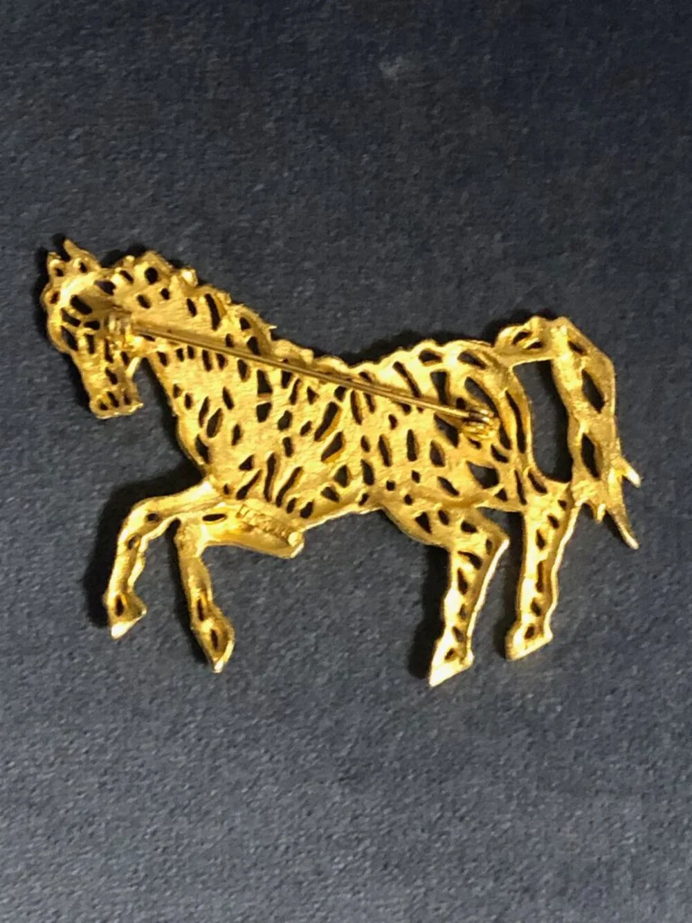 Vintage 1988 JJ Jonette Abstract Gold Tone Open Work Horse Equestrian Brooch Pin